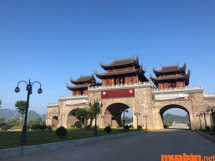 Chùa Tam Chúc thờ những vị Phật nào?
