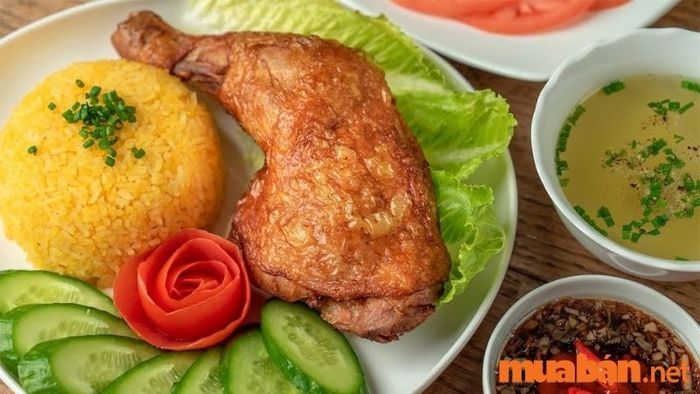 Cơm gà Hòa Bình – Quán ăn trưa ngon tại quận 8
