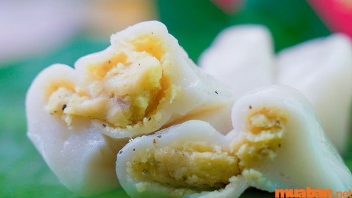 Bánh dầy quán Gánh – món quà đặc sản tuyệt vời cho bạn bè và người thân khi đến Hà Nội.
