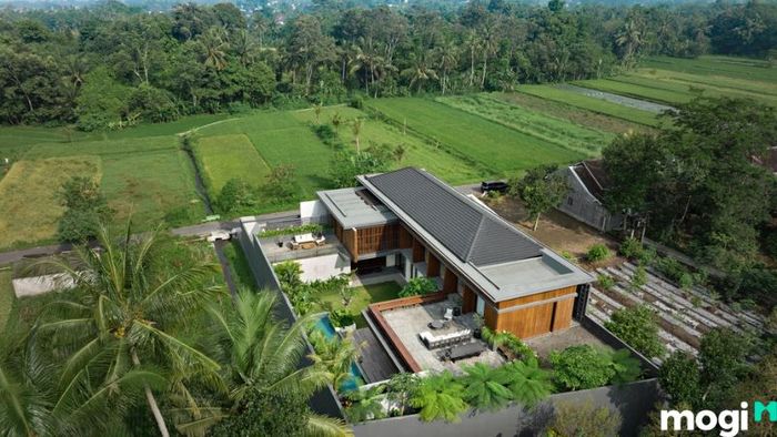 Biệt thự sân vườn đồng quê cổ điển