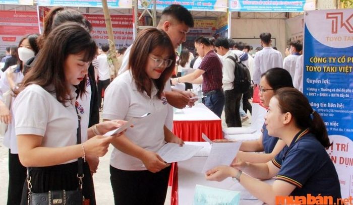 Hãy chuẩn bị hồ sơ ứng tuyển đầy đủ, đặc biệt là thông tin liên lạc luôn phải được cập nhật chính xác.