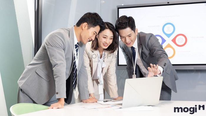 Thảo luận và đưa ra các ý tưởng thiết kế