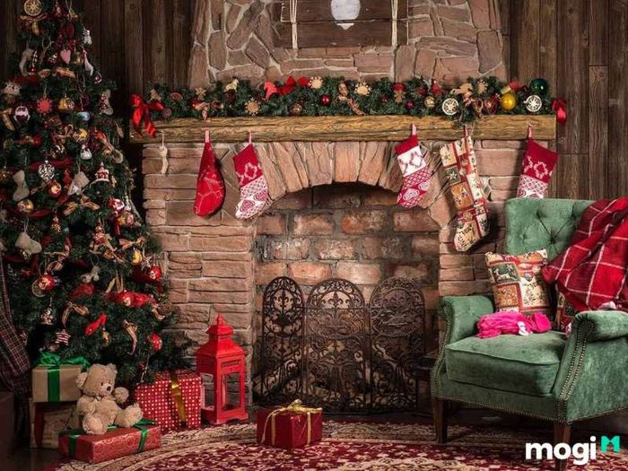 Trang trí Noel tại nhà là cách tuyệt vời để làm không gian sống thêm ấm cúng và tràn ngập không khí lễ hội. Những món đồ trang trí đầy màu sắc và sinh động sẽ tạo nên một bức tranh tuyệt vời cho ngày lễ đặc biệt này.