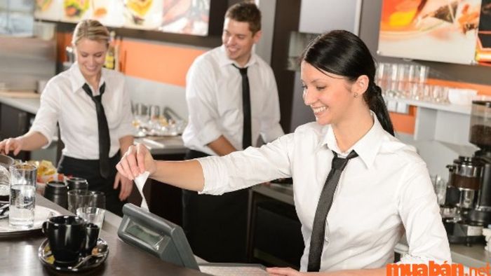 Giải quyết các tình huống phát sinh trong ca làm việc