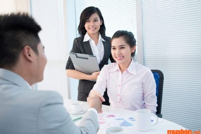 Công việc của nhân viên tín dụng là cung cấp tư vấn cho khách hàng