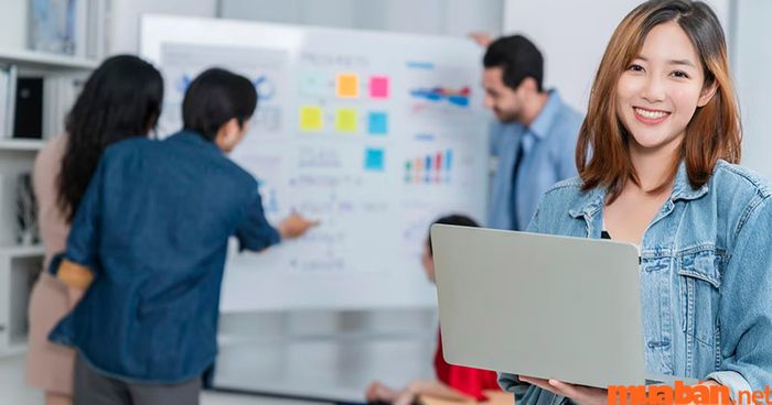 Nếu bạn đang băn khoăn không biết học Marketing ra làm gì, đừng lo lắng, vì cơ hội nghề nghiệp trong ngành này rất rộng mở.