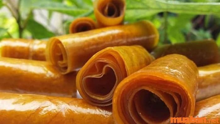 Bánh xoài, một đặc sản của Nha Trang, không chỉ làm hài lòng những tín đồ ẩm thực mà còn là món quà ý nghĩa dành cho du khách khi đến tham quan thành phố biển này.