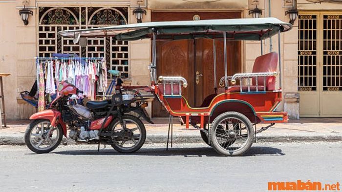Xe tuktuk