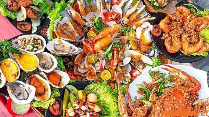 Hải sản tươi sống, đa dạng tại Nha Trang
