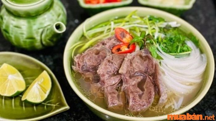 Phở Nha Trang là lựa chọn ưa thích của nhiều người dân Nha Trang vào bữa sáng.