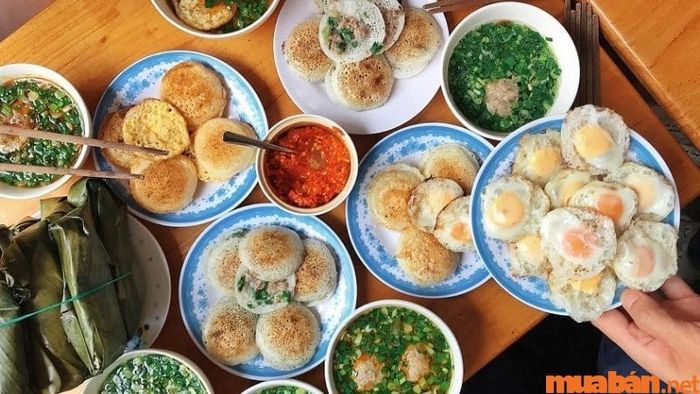 Bánh căn đặc sản Nha Trang