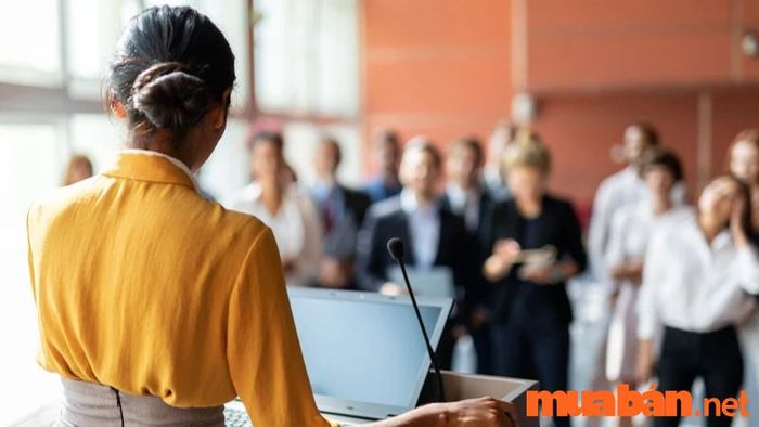 Public Speaking có nghĩa là gì?