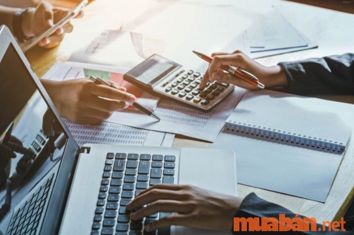 Những công việc chính của chuyên viên tiền lương và phúc lợi là gì?