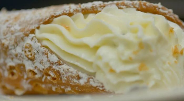 Cannoli, anyone?