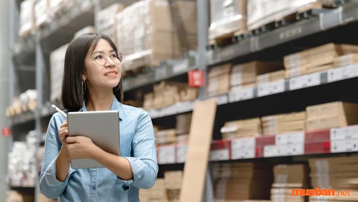 Purchasing Executive là cấp bậc cơ bản nhất trong nghề