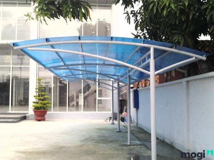 Với chi phí hợp lý, vật liệu nhựa là sự lựa chọn phổ biến của nhiều gia chủ.