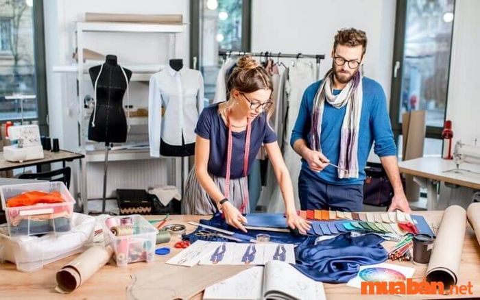 Lương của các nhà thiết kế thời trang hiện nay là bao nhiêu?