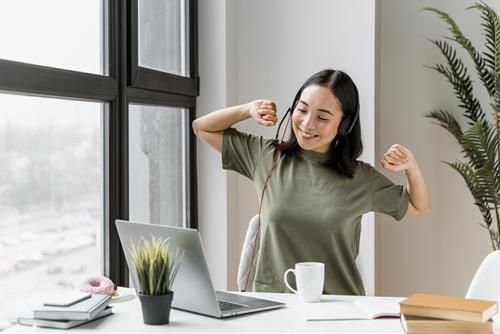 4 con giáp may mắn thăng tiến sự nghiệp ngày 5/11/2024
