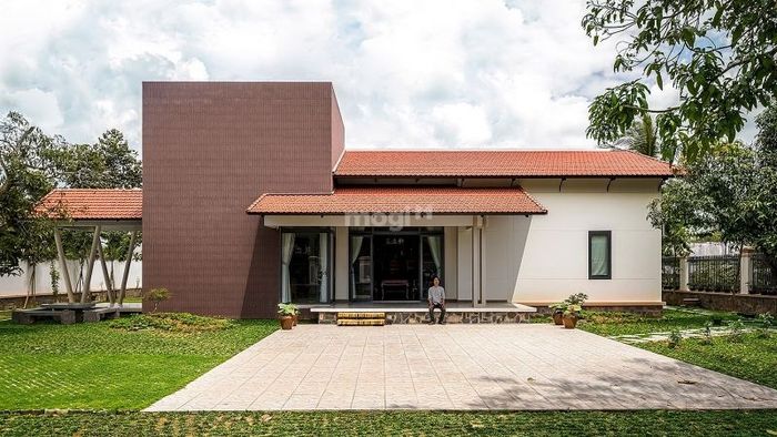 Độ dốc mái ngói chuẩn mực.