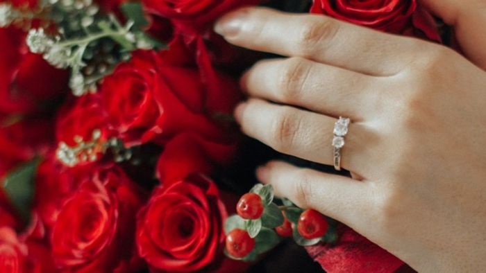 Hình ảnh chiếc nhẫn – Khởi đầu cho một hành trình tình yêu