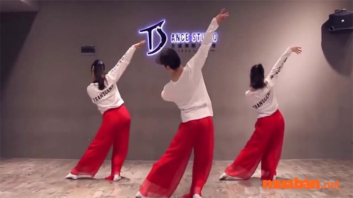 Thu nhập từ nghề biên đạo múa sẽ được quyết định bởi năng lực và kinh nghiệm của mỗi người.