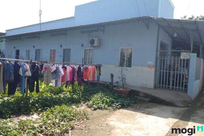 Khu vực nhà trọ đông đúc tại Bình Chánh chủ yếu tập trung ở các khu dân cư Trung Sơn, Him Lam và xã Phong Phú.