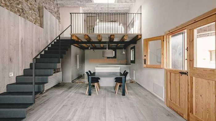 Nhà gác lửng 2 phòng ngủ có những đặc điểm gì nổi bật?