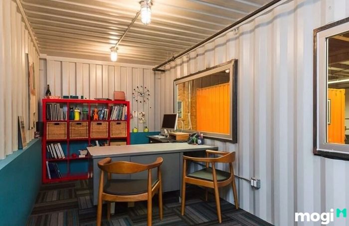 Sử dụng nhà container làm không gian làm việc hiệu quả và sáng tạo.