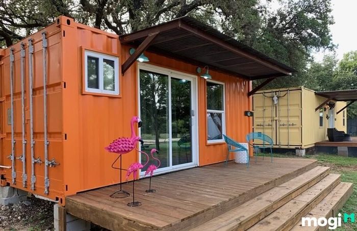 Mẫu nhà container được thiết kế để phục vụ nhu cầu lưu trú của du khách, tạo không gian độc đáo và mới lạ.