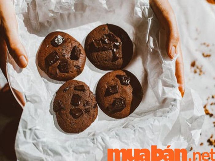 người làm bánh