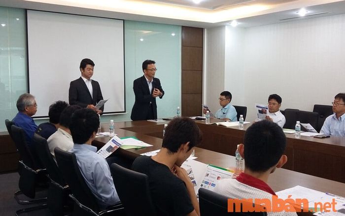 Hình thức phiên dịch hội thảo.