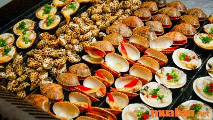Thưởng thức món hải sản nướng ngon tuyệt