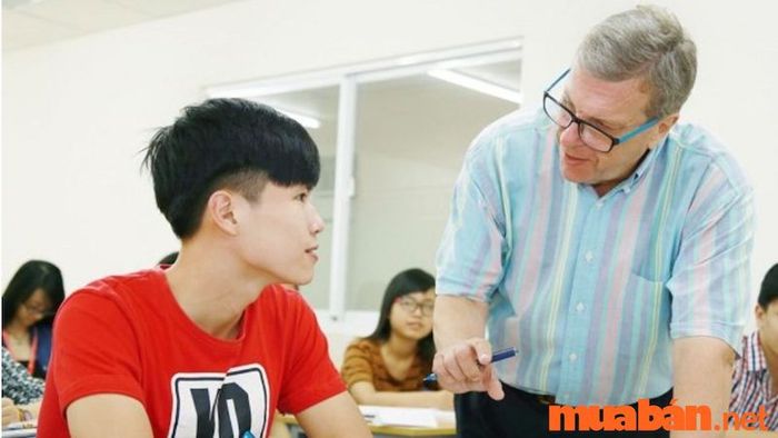 Học kinh tế mở ra những cơ hội nghề nghiệp đa dạng và thách thức trong nhiều lĩnh vực liên quan.