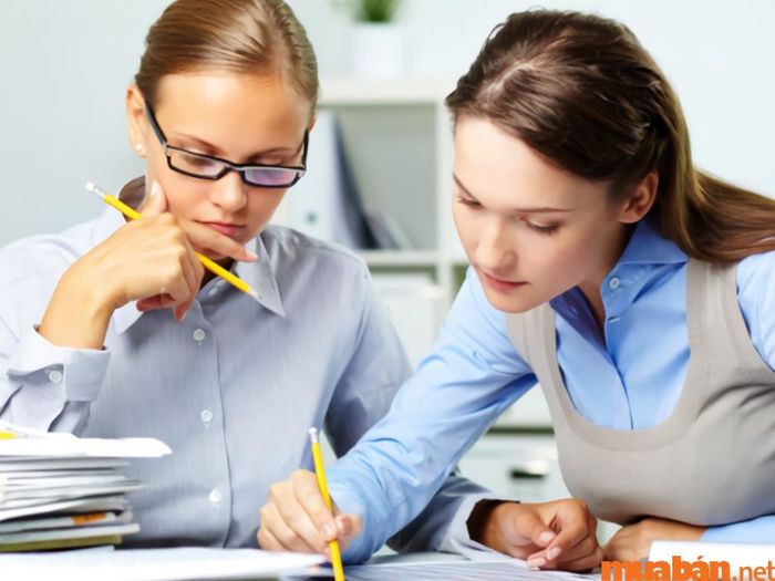 Công việc của kế toán trưởng còn bao gồm việc đào tạo và nâng cao trình độ chuyên môn cho bộ phận kế toán