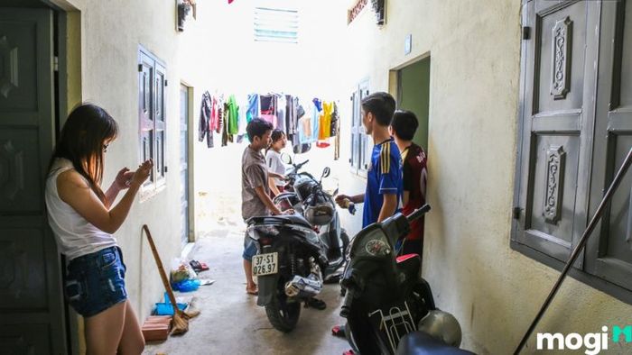 Chọn ký túc xá hay phòng trọ?