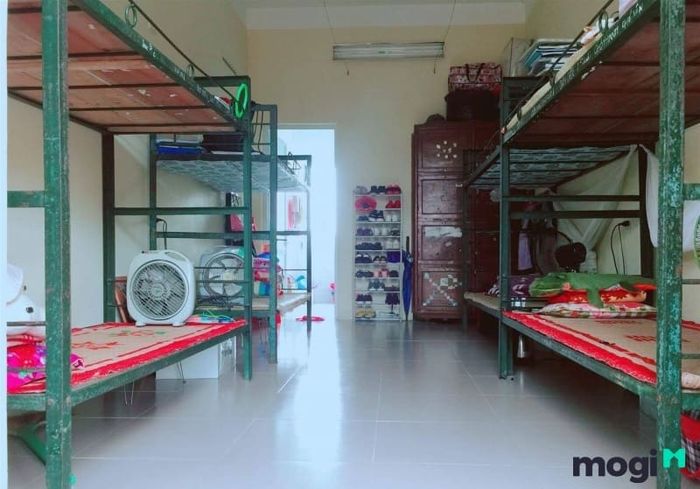 Nên ở ký túc xá hay thuê phòng trọ khi giá ký túc xá rẻ hơn?