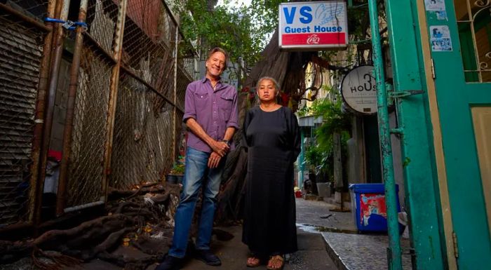 In January 2021, former Lonely Planet author Joe Cummings was photographed with Rintipa Detkajon, owner of VS Guest House, during a visit.