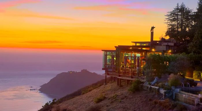 Perched 1,200 feet above the Pacific Ocean, Big Sur's Post Ranch Inn offers breathtaking views and an unparalleled experience.