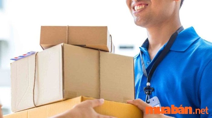 Lazada hợp tác với rất nhiều đơn vị vận chuyển khác nhau để phục vụ khách hàng tốt hơn.