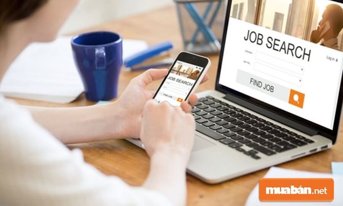 Khi tìm việc làm thêm, bạn cần tránh các công ty yêu cầu ứng viên phải đặt cọc trước. Đây là dấu hiệu cảnh báo bạn cần chú ý.