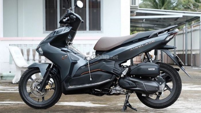 Động cơ 150cc giúp xe Air Blade 150 có khả năng tăng tốc mạnh mẽ và ấn tượng.