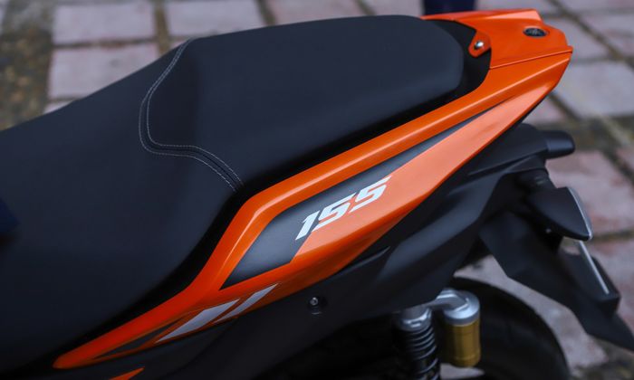 Yên xe Yamaha NVX 155 VVA 2023 được thiết kế để mang đến sự thoải mái tối đa cho người lái