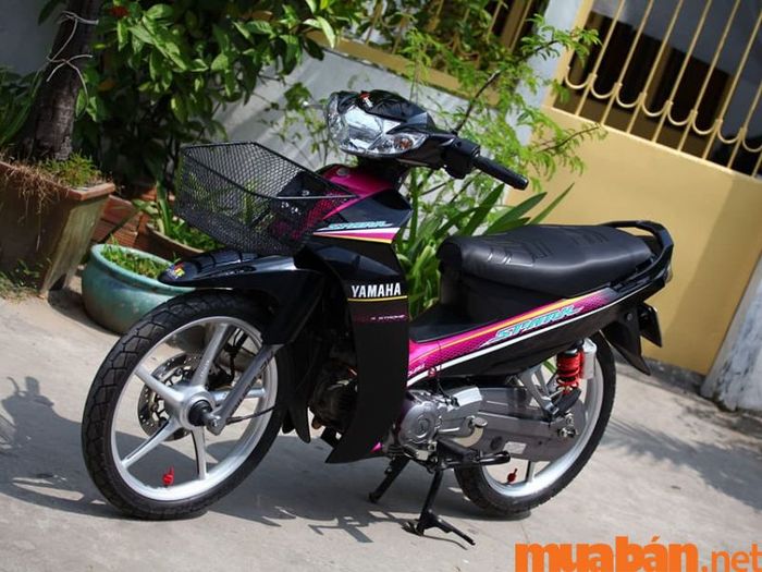 Sirius Spark tím đen mạnh mẽ và độc đáo