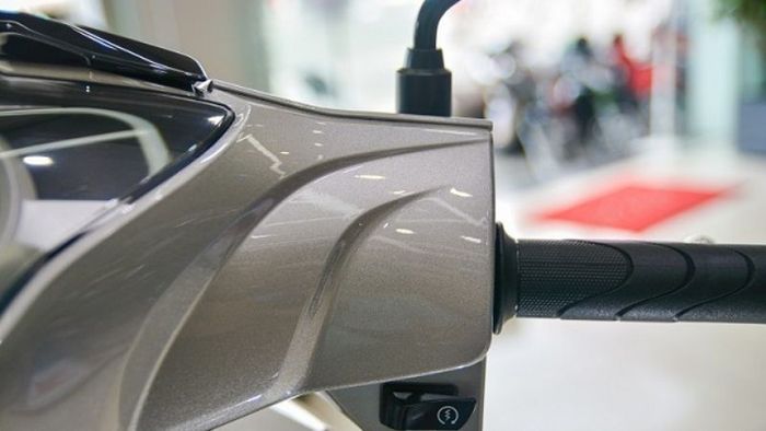 Honda đã loại bỏ công tắc điều khiển đèn trên phiên bản Future 2023, giúp người dùng không cần lo lắng về việc bật tắt đèn.