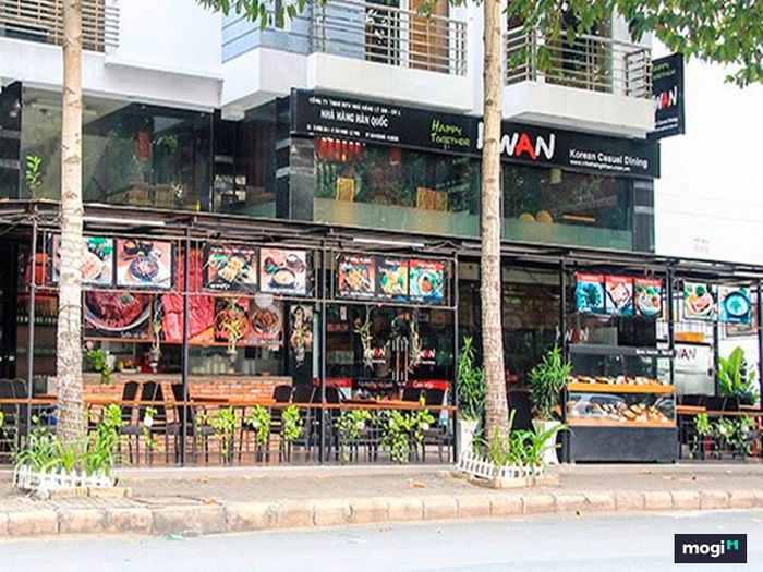 Phố Hàn Quốc tại Phú Mỹ Hưng