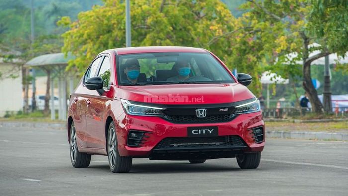 Các tính năng công nghệ an toàn của Honda City luôn được chú trọng, mang lại sự bảo vệ tối đa cho người sử dụng trong suốt hành trình.