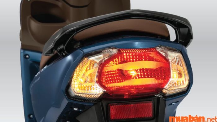 Đuôi xe Jupiter Finn 2023 thiết kế đơn giản, không có điểm nhấn gì đặc biệt.