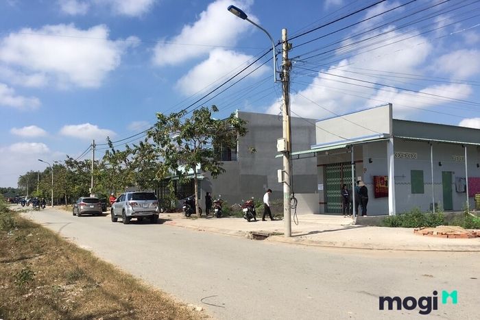 Một số đơn vị đã lợi dụng nhu cầu mua nhà đất Đức Hòa giá rẻ để đưa ra những sản phẩm thiếu minh bạch về giá và pháp lý trên thị trường.