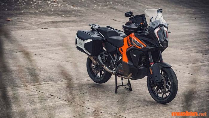 Giá xe KTM vô cùng cạnh tranh so với các thương hiệu khác trong cùng phân khúc