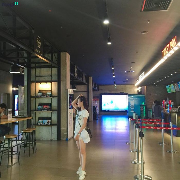 Phái nữ và nghề môi giới bất động sản